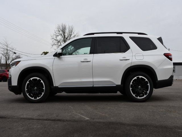 New 2026 Honda Pilot Touring image 4
