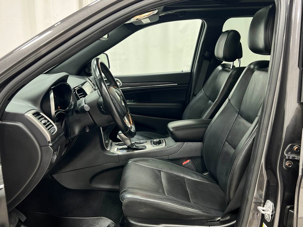 Used 2019 Jeep Grand Cherokee Limited w/ Luxury Group II image 14