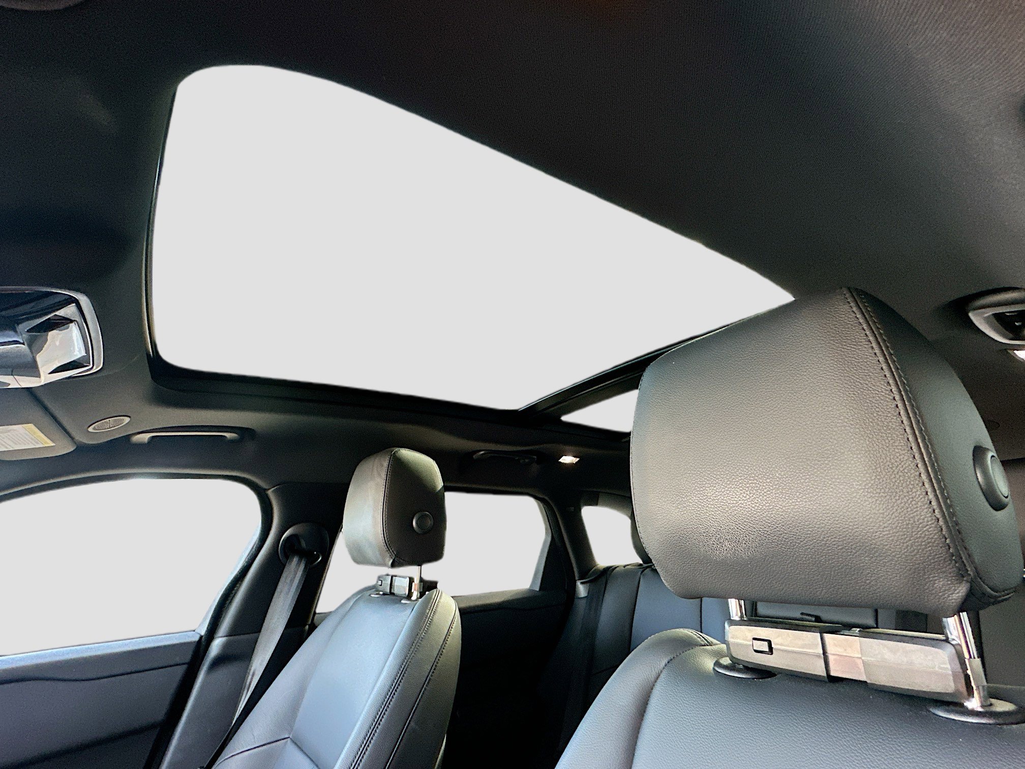 Used 2024 Land Rover Range Rover Velar Dynamic SE image 23