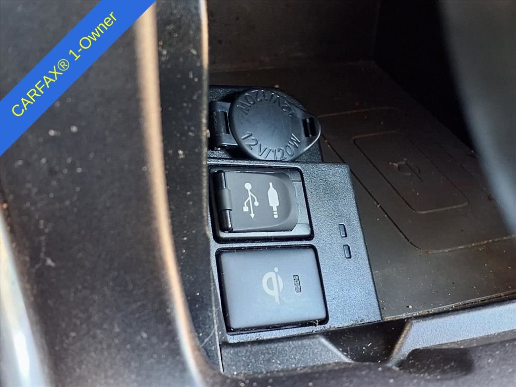 Used 2015 Toyota Camry XLE image 28