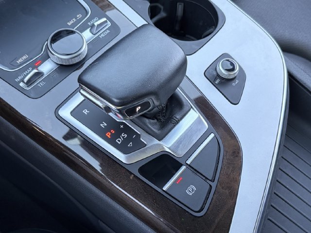 Used 2019 Audi Q7 2.0T Premium Plus w/ Premium Plus Package AWD/4WD image 18