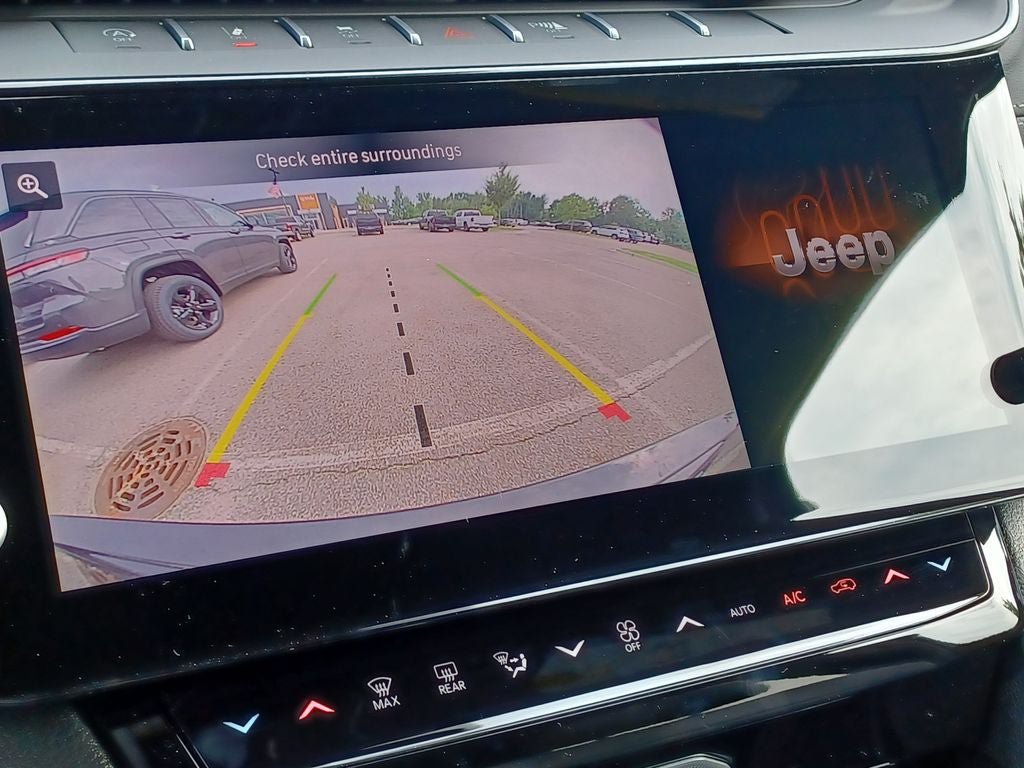 New 2026 Jeep Grand Cherokee Limited AWD/4WD image 18