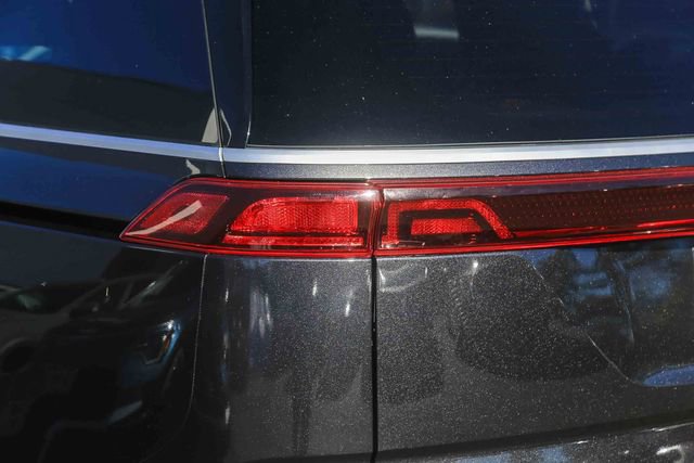 Certified 2024 Kia Carnival EX image 9