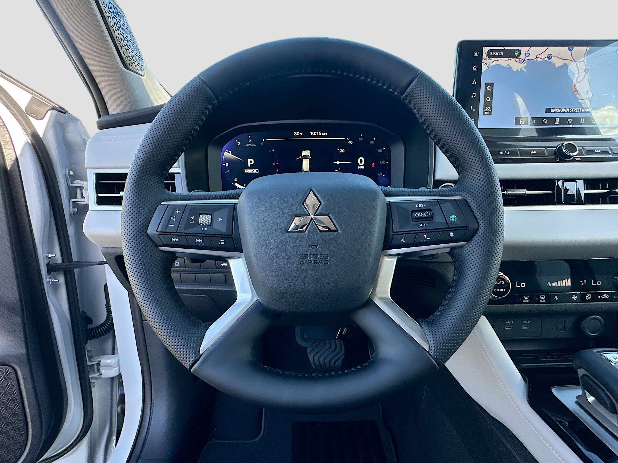 New 2026 Mitsubishi Outlander SE image 7