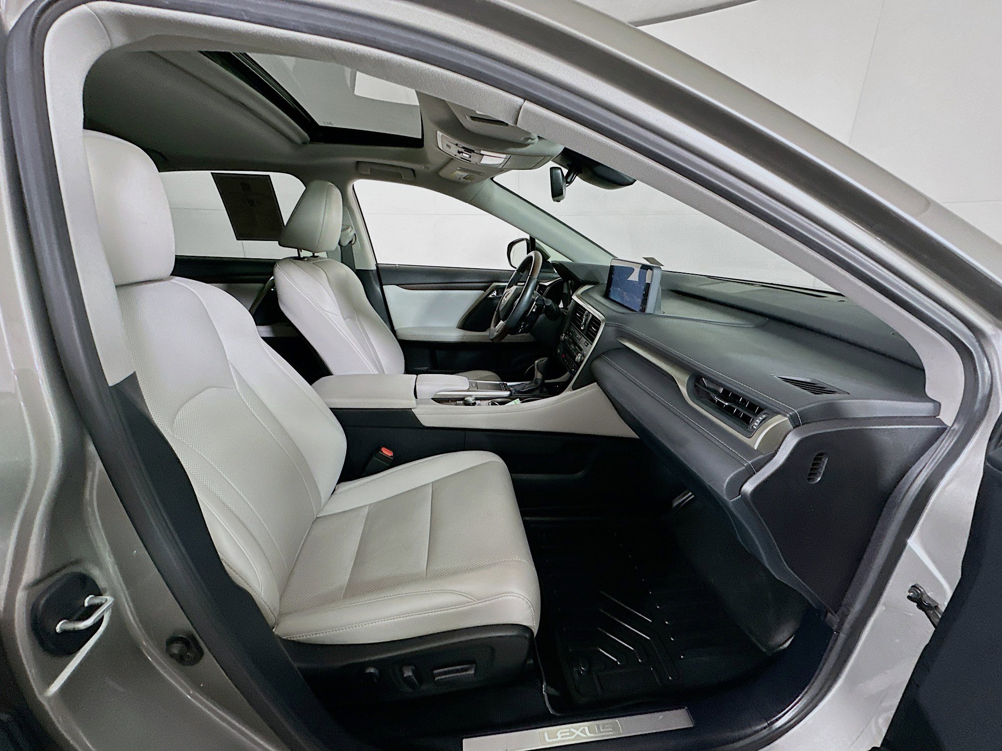 Used 2021 Lexus RX 350 FWD w/ Premium Package image 34