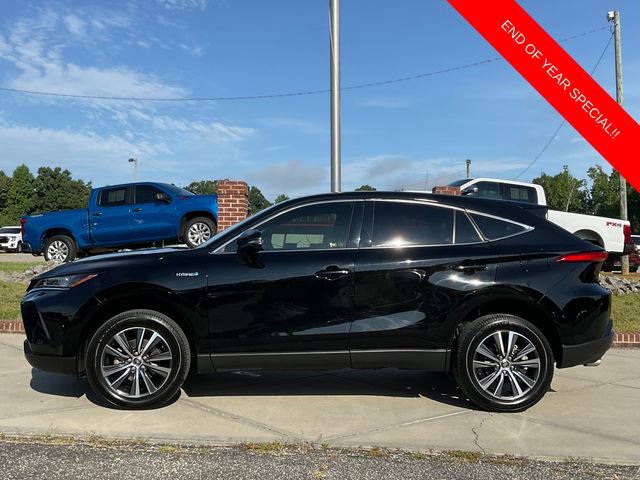 Used 2021 Toyota Venza LE image 3