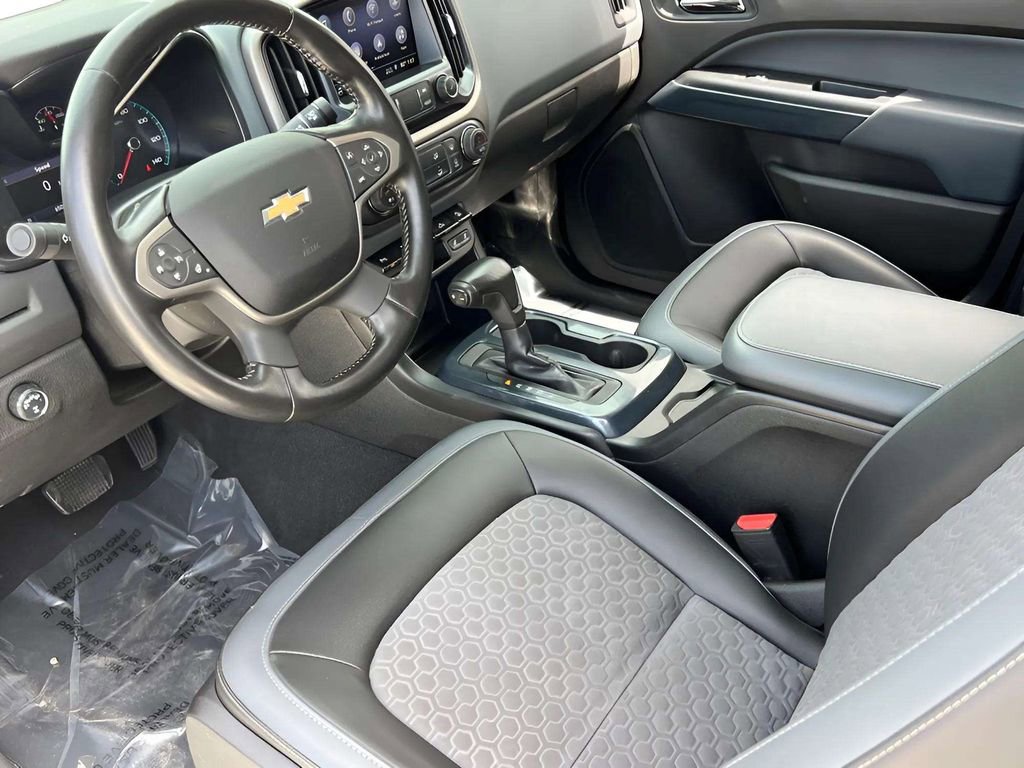Used 2019 Chevrolet Colorado Z71 AWD/4WD image 6