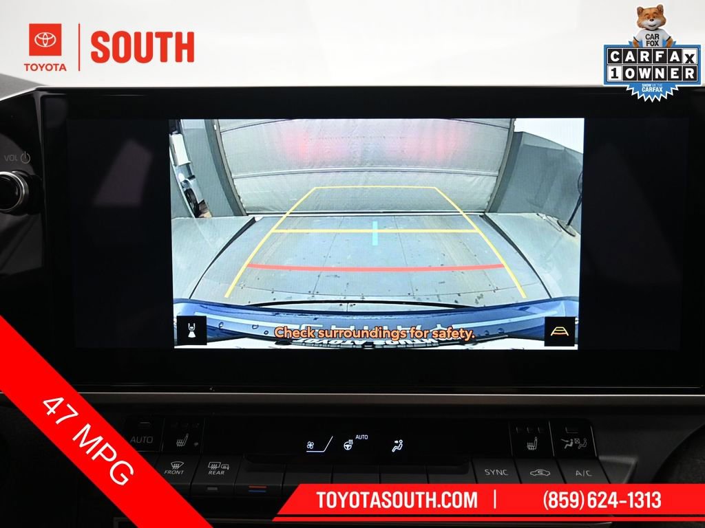 Used 2025 Toyota Camry XLE FWD image 18