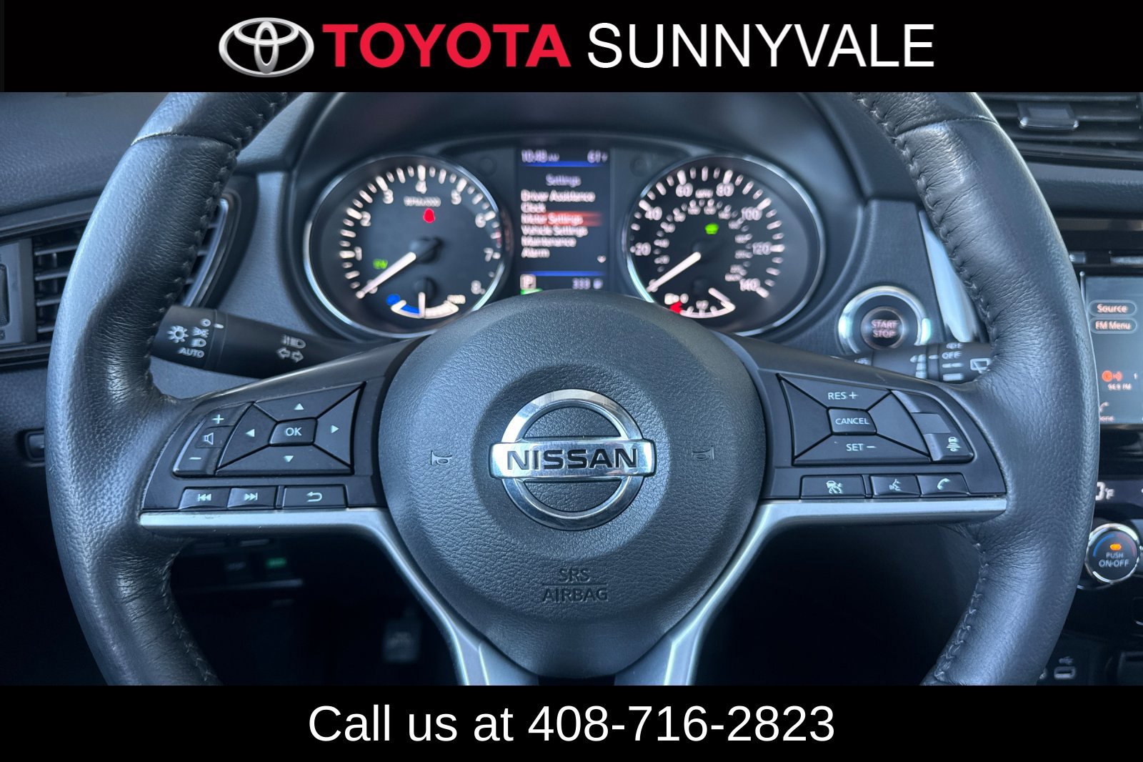 Used 2018 Nissan Rogue SV w/ Premium Package FWD image 27