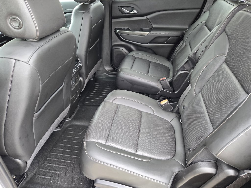 Used 2023 GMC Acadia SLT w/ Preferred Package AWD/4WD image 24