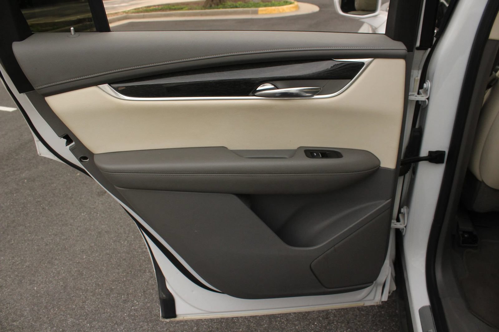 Used 2020 Cadillac XT6 Premium Luxury AWD/4WD image 21