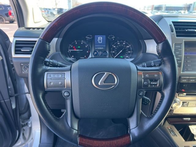 Used 2014 Lexus GX 460 w/ Premium Package image 15
