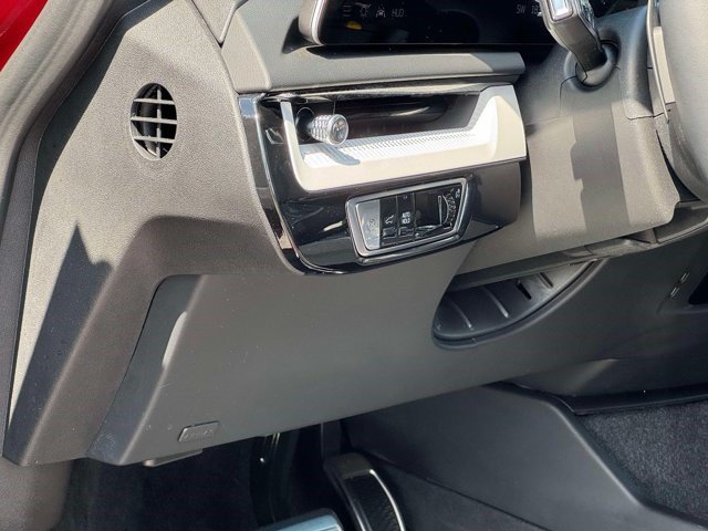 Certified 2025 Cadillac Optiq Sport 2 w/ LPO, Floor Liner Package AWD/4WD image 12