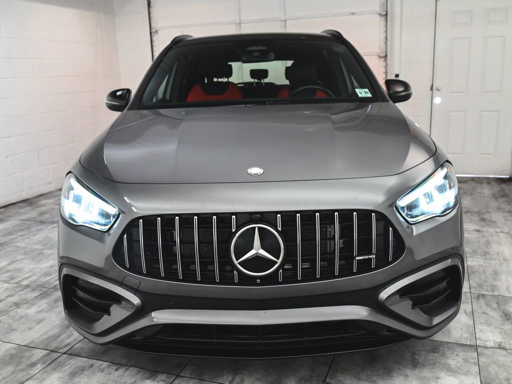 Used 2024 Mercedes-Benz GLA 35 AMG 4MATIC image 2