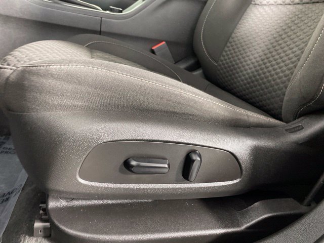 Used 2019 GMC Acadia SLE FWD image 18