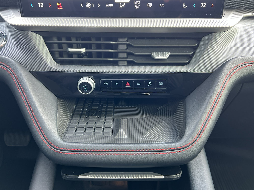 Used 2025 Ford Explorer ST-Line w/ ST-Line Street Pack image 22