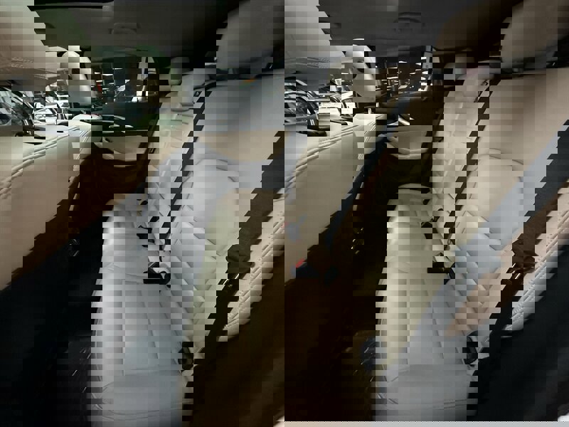 Used 2019 INFINITI QX30 w/ Cargo Package image 18