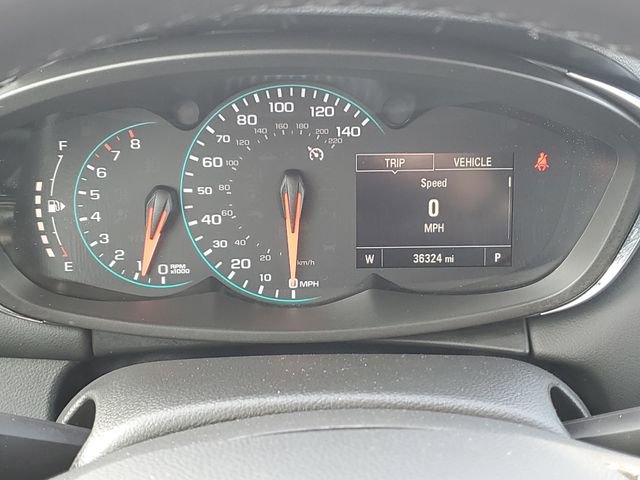 Used 2022 Chevrolet Trax LT w/ LT Convenience Package image 11