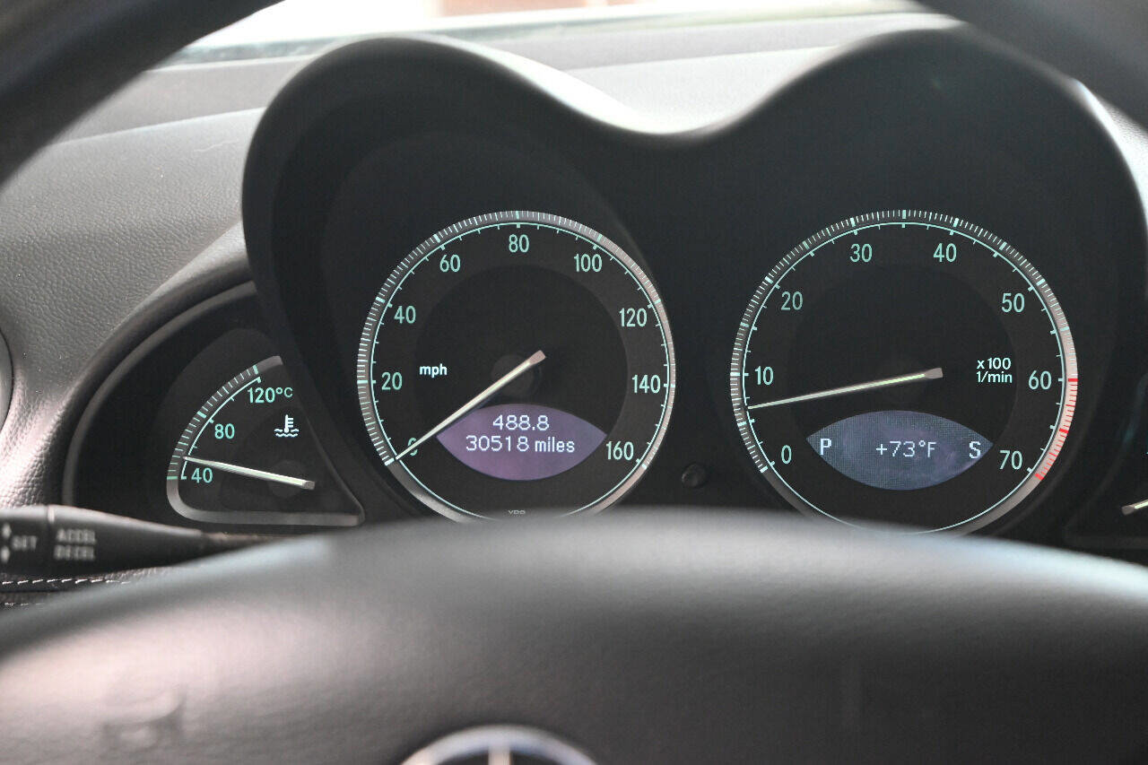 Used 2004 Mercedes-Benz SL 500 image 13