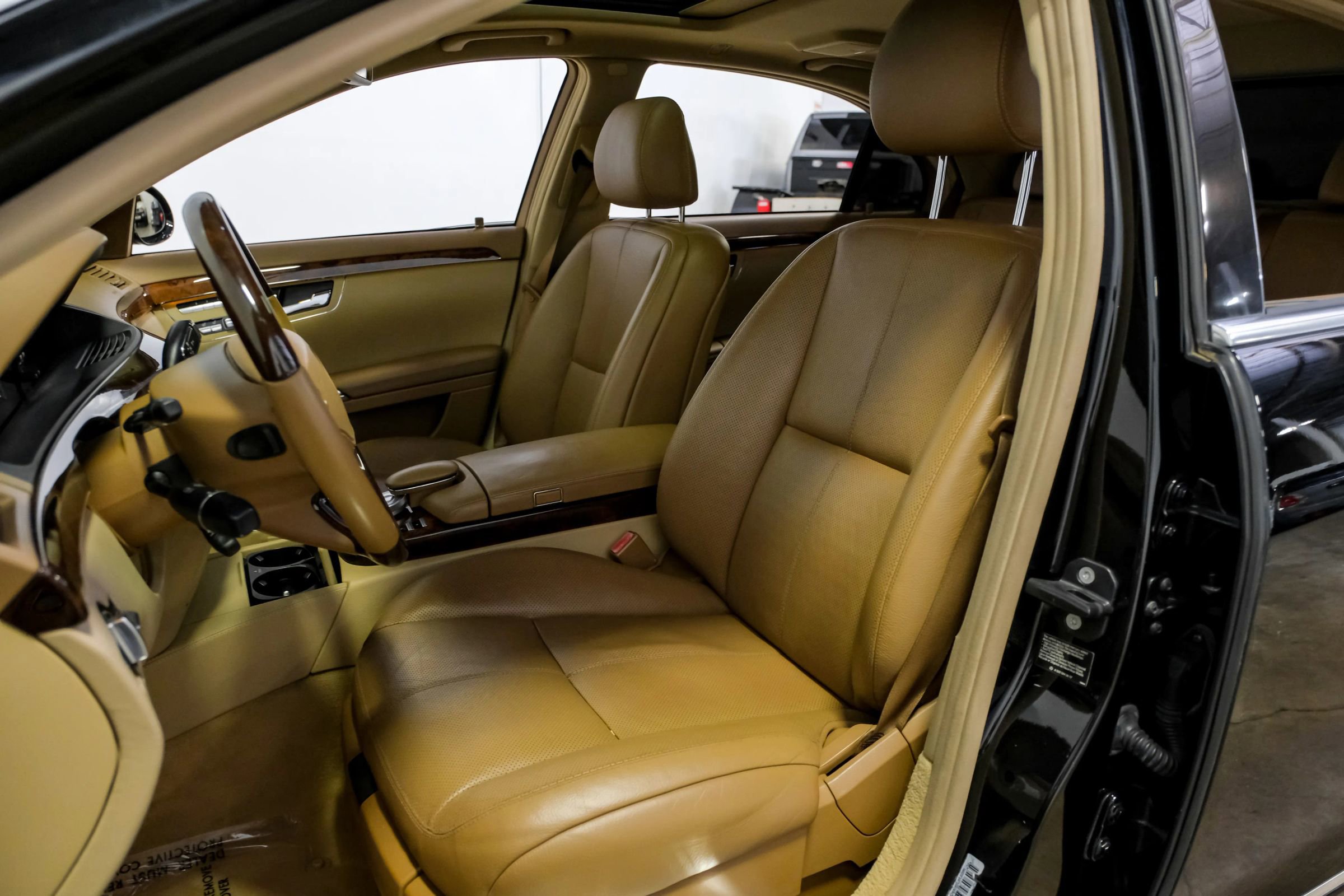 Used 2007 Mercedes-Benz S 550 image 27