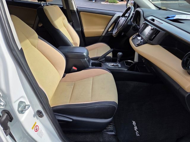 Used 2016 Toyota RAV4 XLE w/ Convenience Package FWD image 14