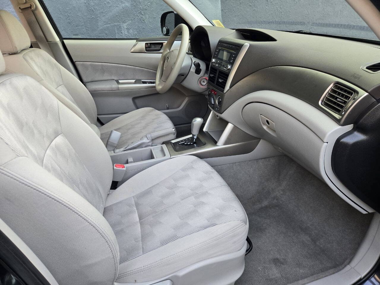 Used 2010 Subaru Forester 2.5X AWD/4WD image 7