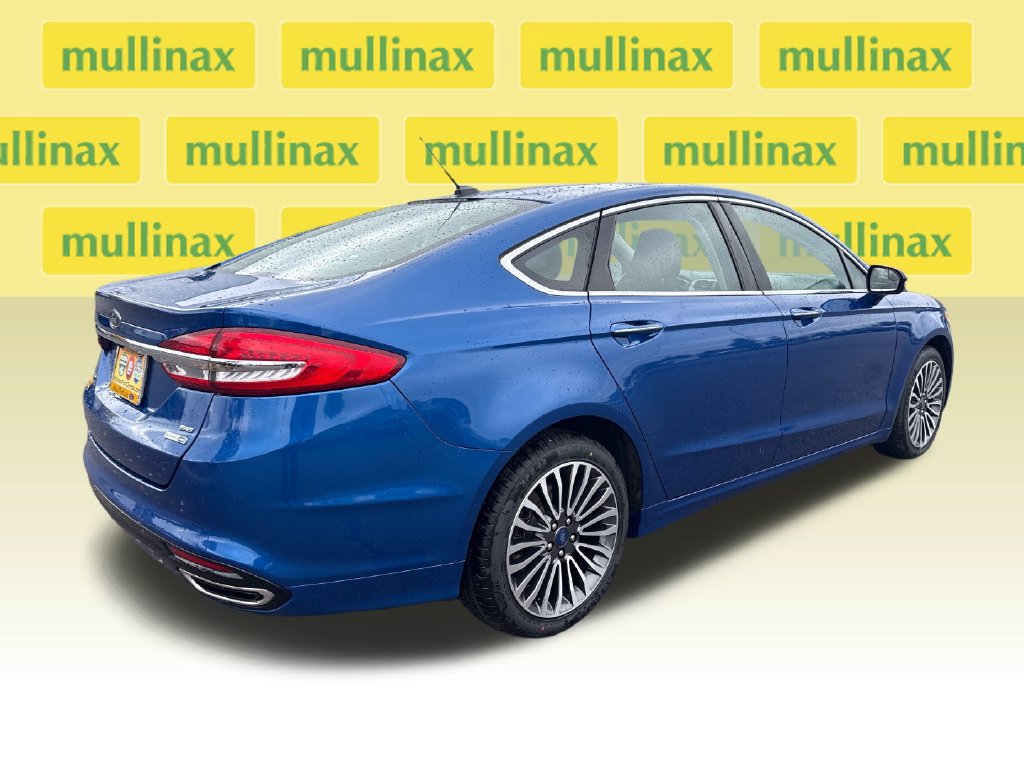 Used 2017 Ford Fusion SE AWD/4WD image 3