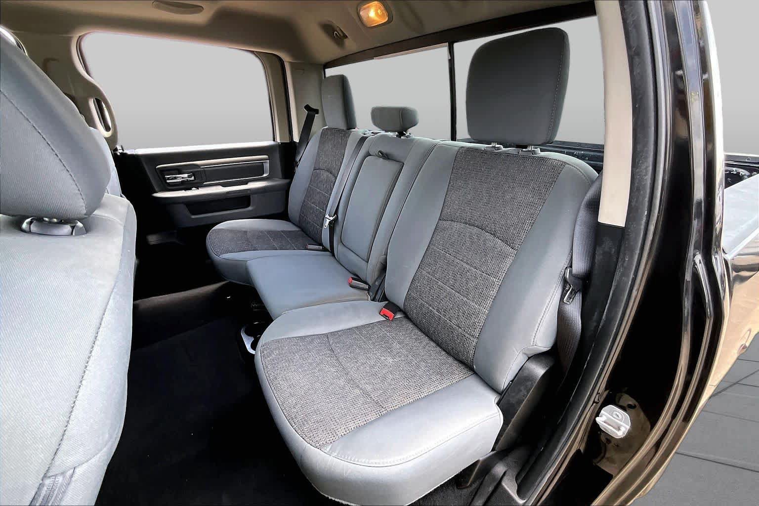 Used 2016 RAM 1500 Lone Star RWD image 18