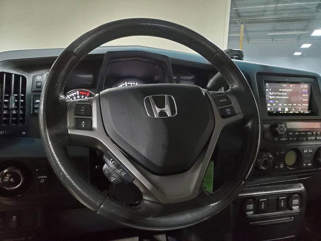 Used 2014 Honda Ridgeline SE image 26