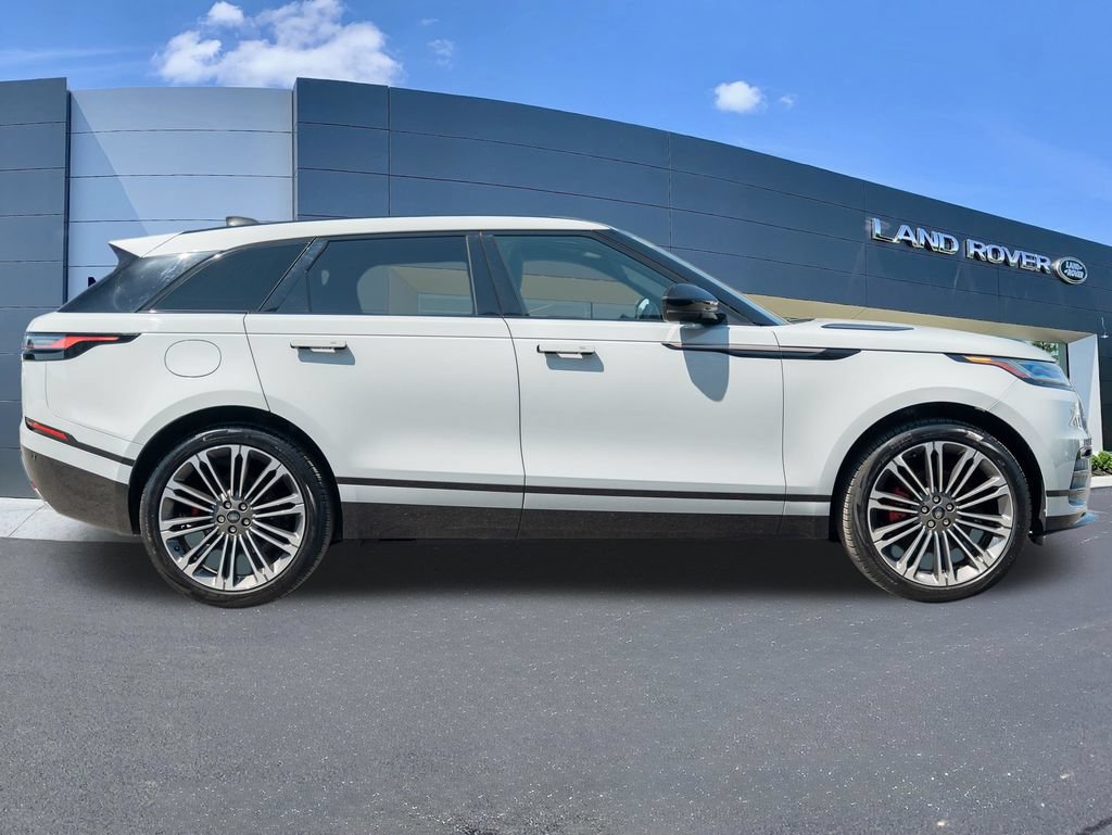 Certified 2024 Land Rover Range Rover Velar Dynamic SE AWD/4WD image 8