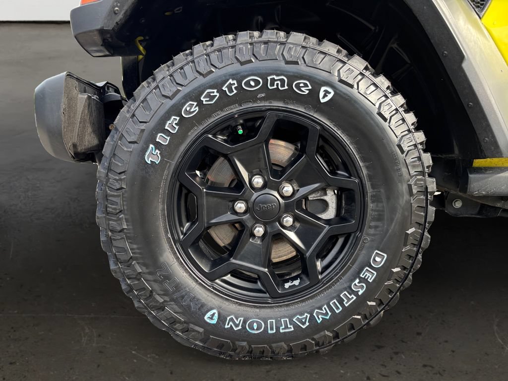 Used 2023 Jeep Wrangler Unlimited w/ Cold Weather Group AWD/4WD image 10