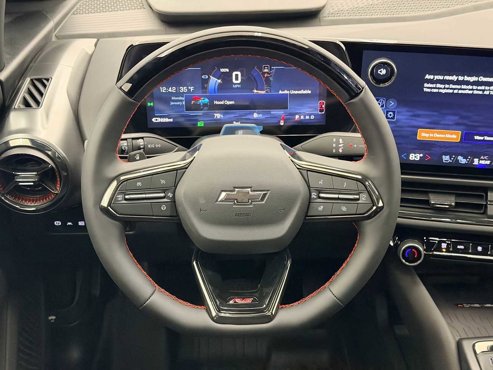 New 2026 Chevrolet Equinox EV RS image 24