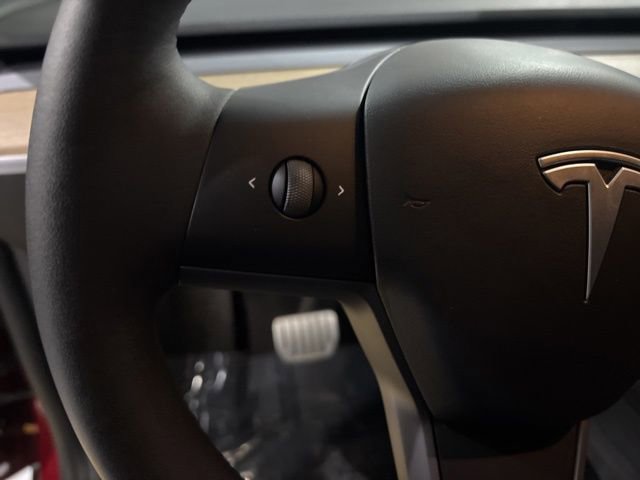 Used 2022 Tesla Model Y Performance image 13