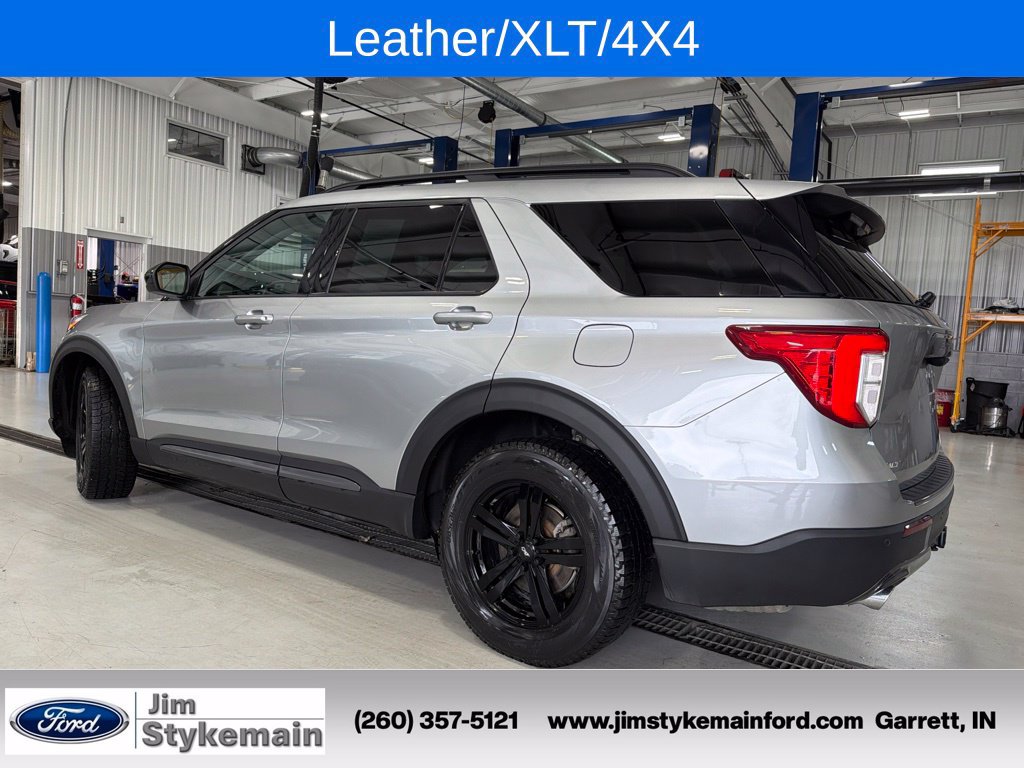 Used 2023 Ford Explorer XLT w/ XLT Sport Appearance Package AWD/4WD image 7