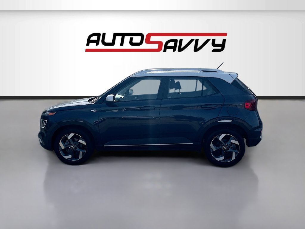 Used 2025 Hyundai Venue Limited FWD image 4