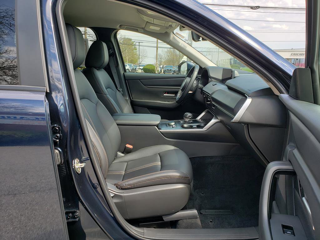 Used 2025 MAZDA CX-90 3.3 Turbo w/ Select Package AWD/4WD image 16