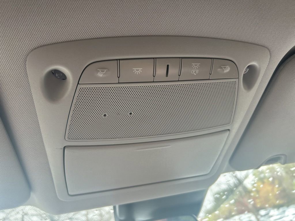 Used 2020 Nissan Rogue S w/ Special Edition Package image 17