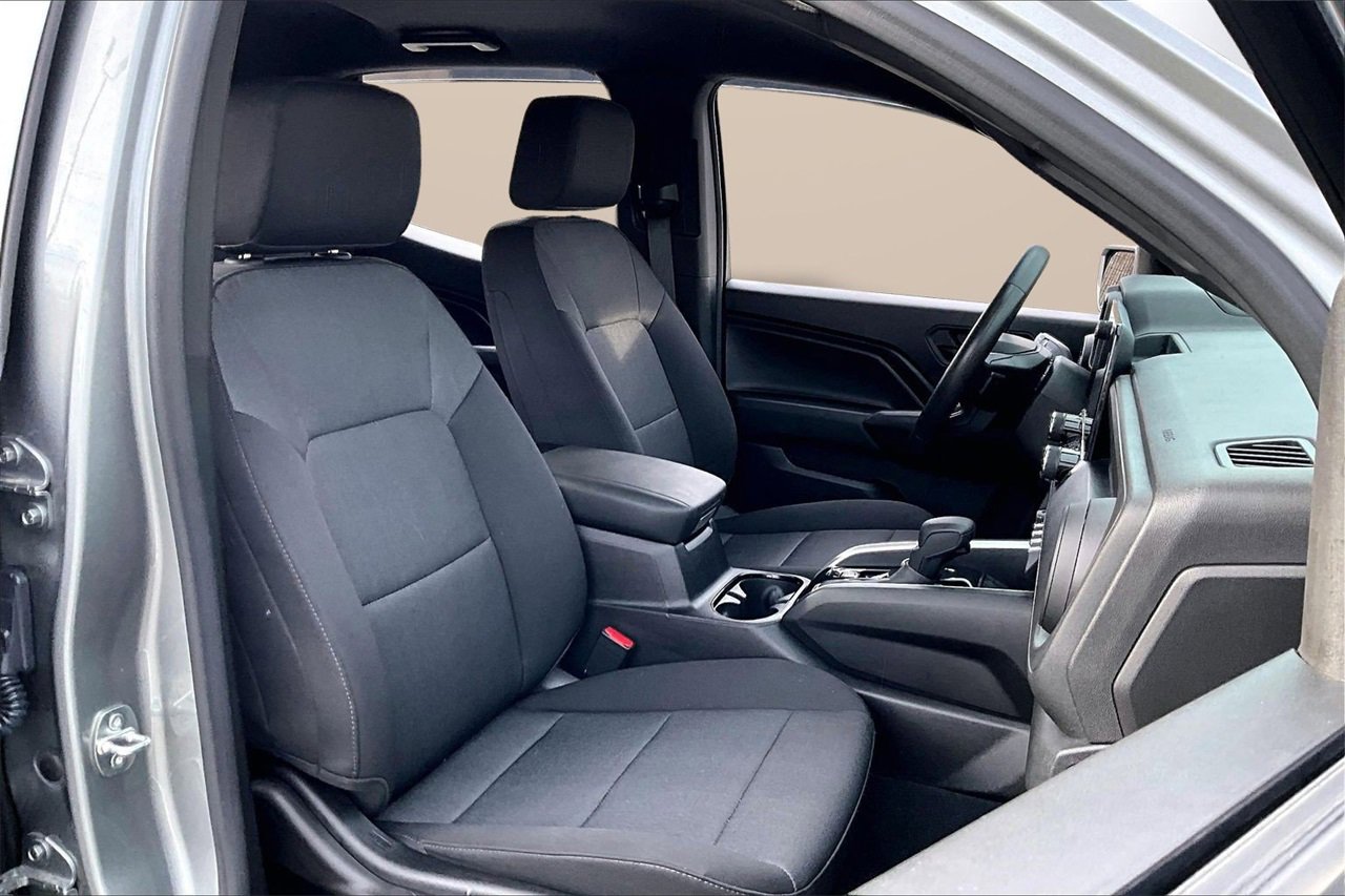 Used 2023 Chevrolet Colorado Trail Boss w/ Technology Package image 22