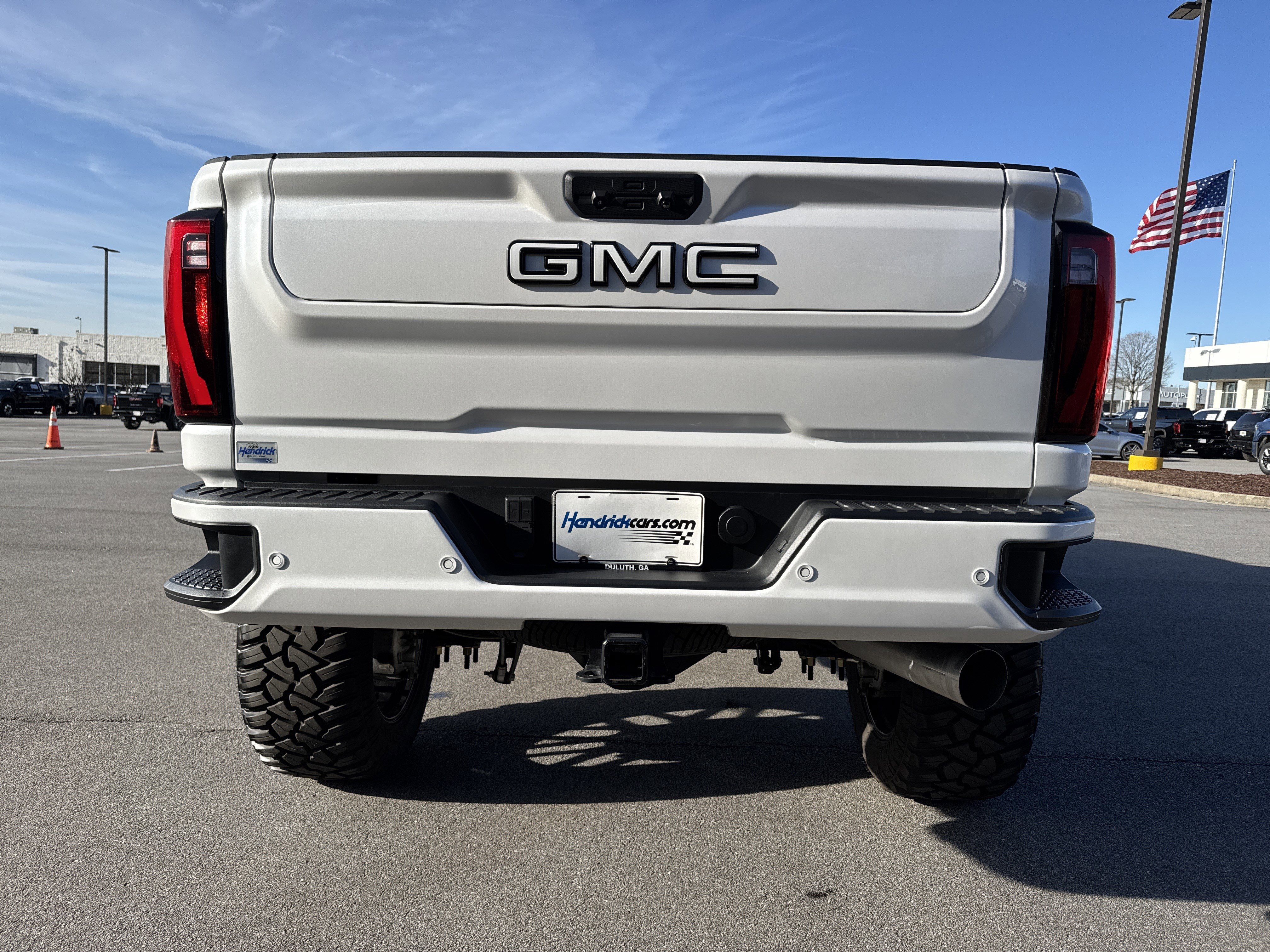 Used 2025 GMC Sierra 2500 Denali w/ Denali Reserve Package image 9