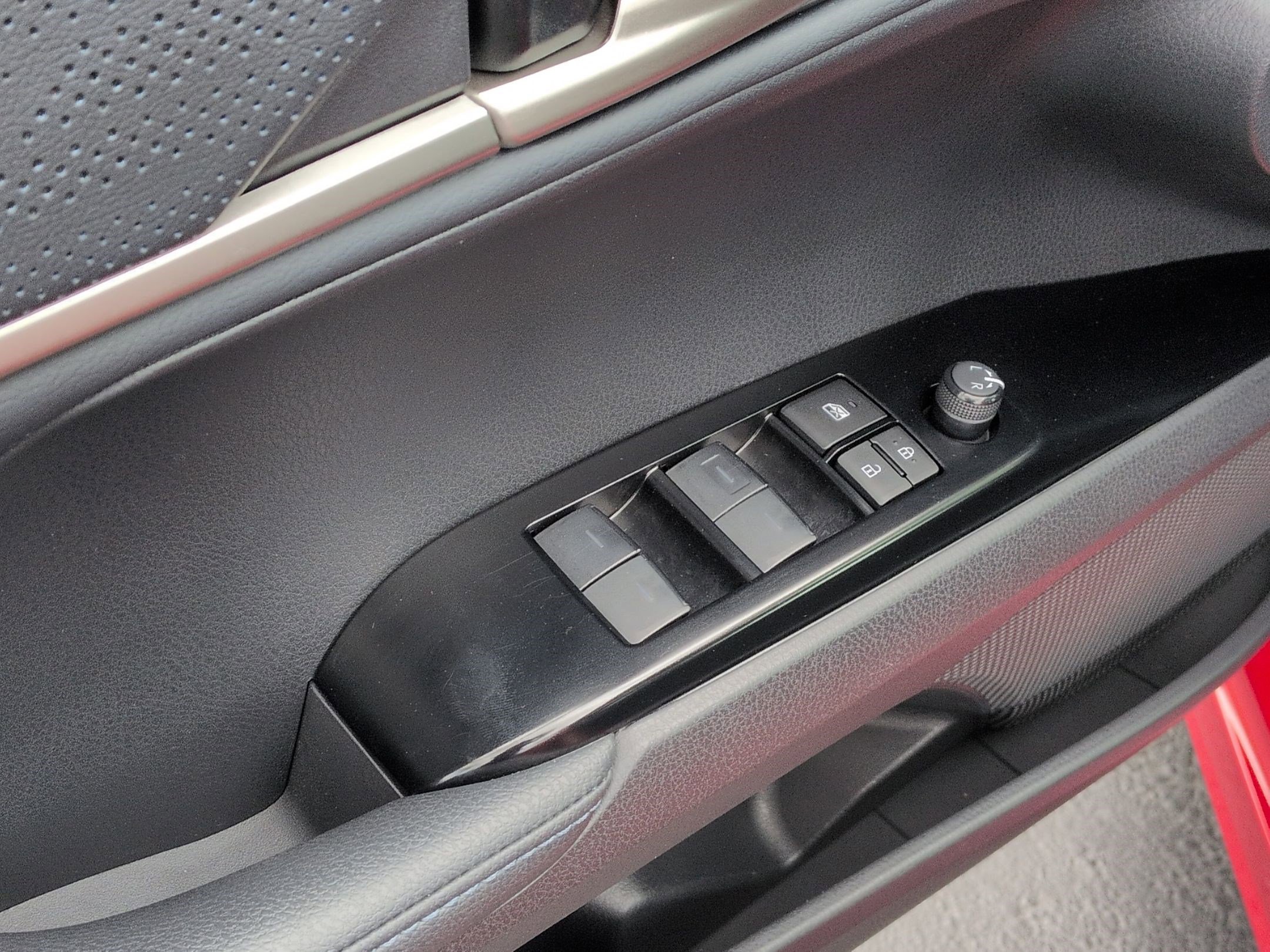 Used 2025 Toyota Camry XSE FWD image 15