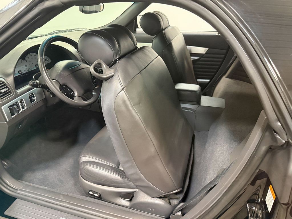 Used 2002 Ford Thunderbird image 48
