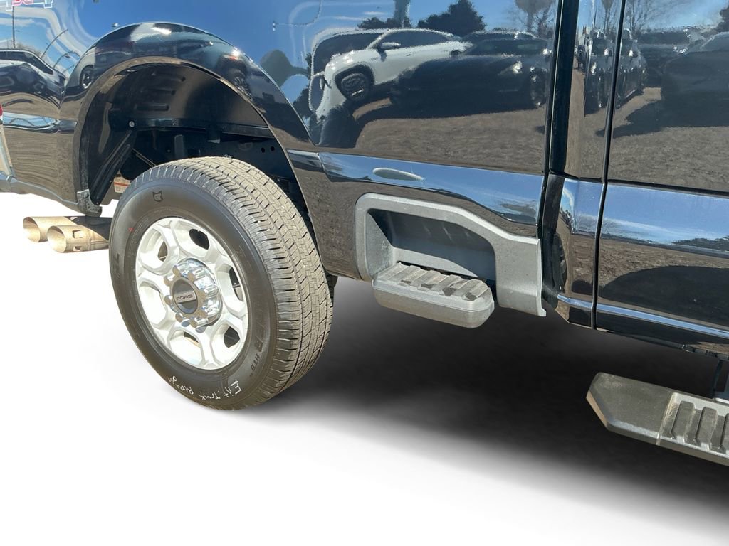 Used 2025 Ford F250 XLT image 17