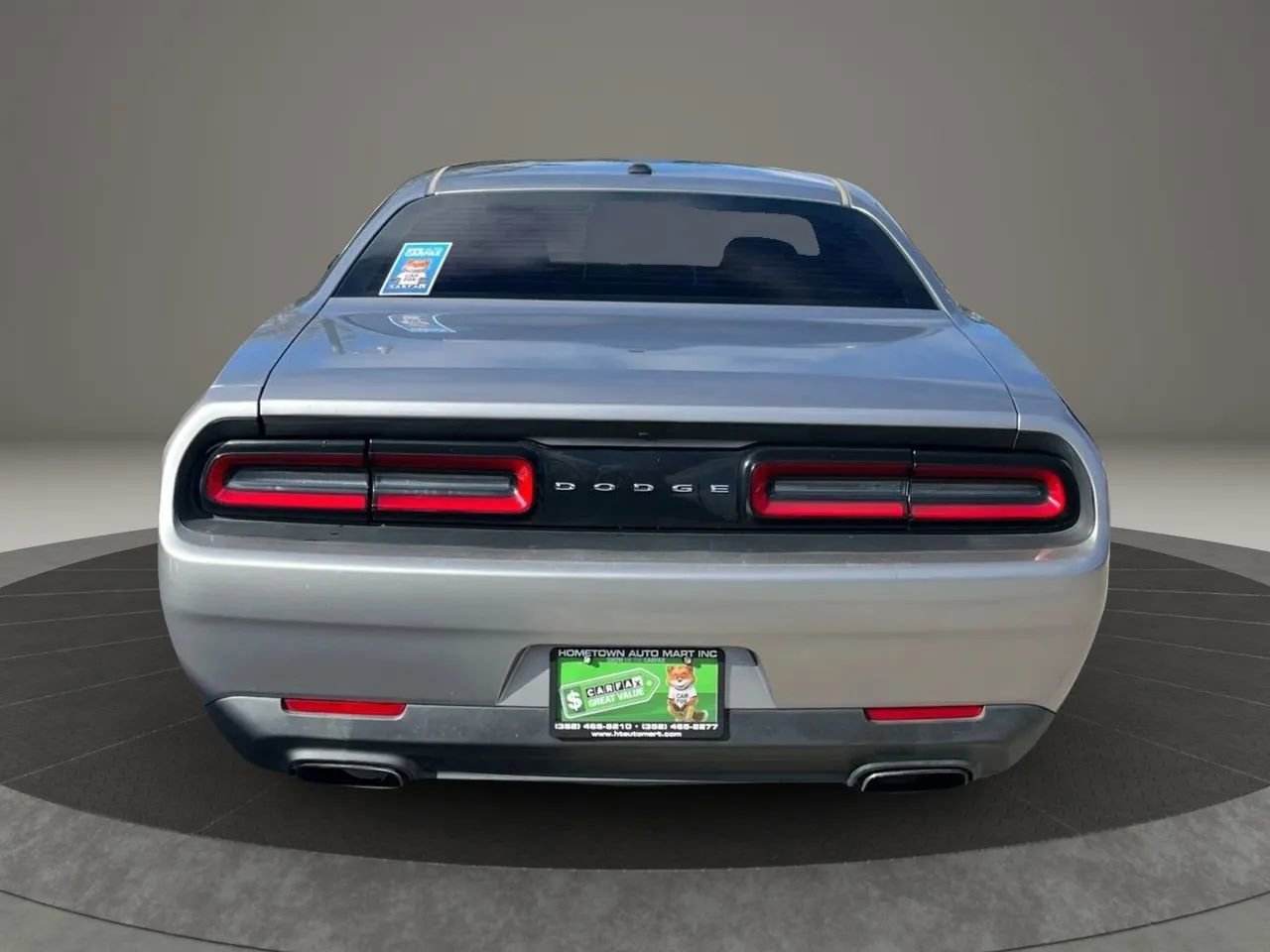 Used 2017 Dodge Challenger SXT RWD image 6