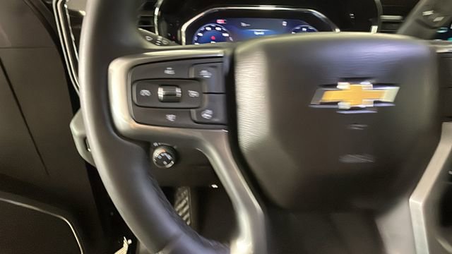Used 2024 Chevrolet Silverado 1500 LT AWD/4WD image 16