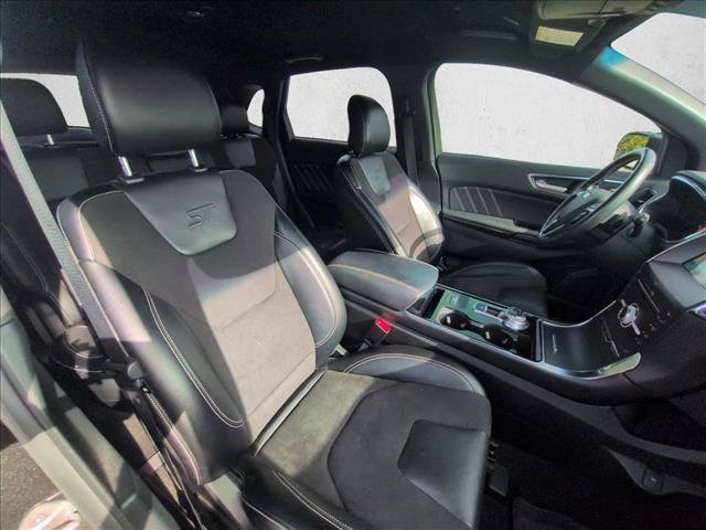 Used 2019 Ford Edge ST AWD/4WD image 18