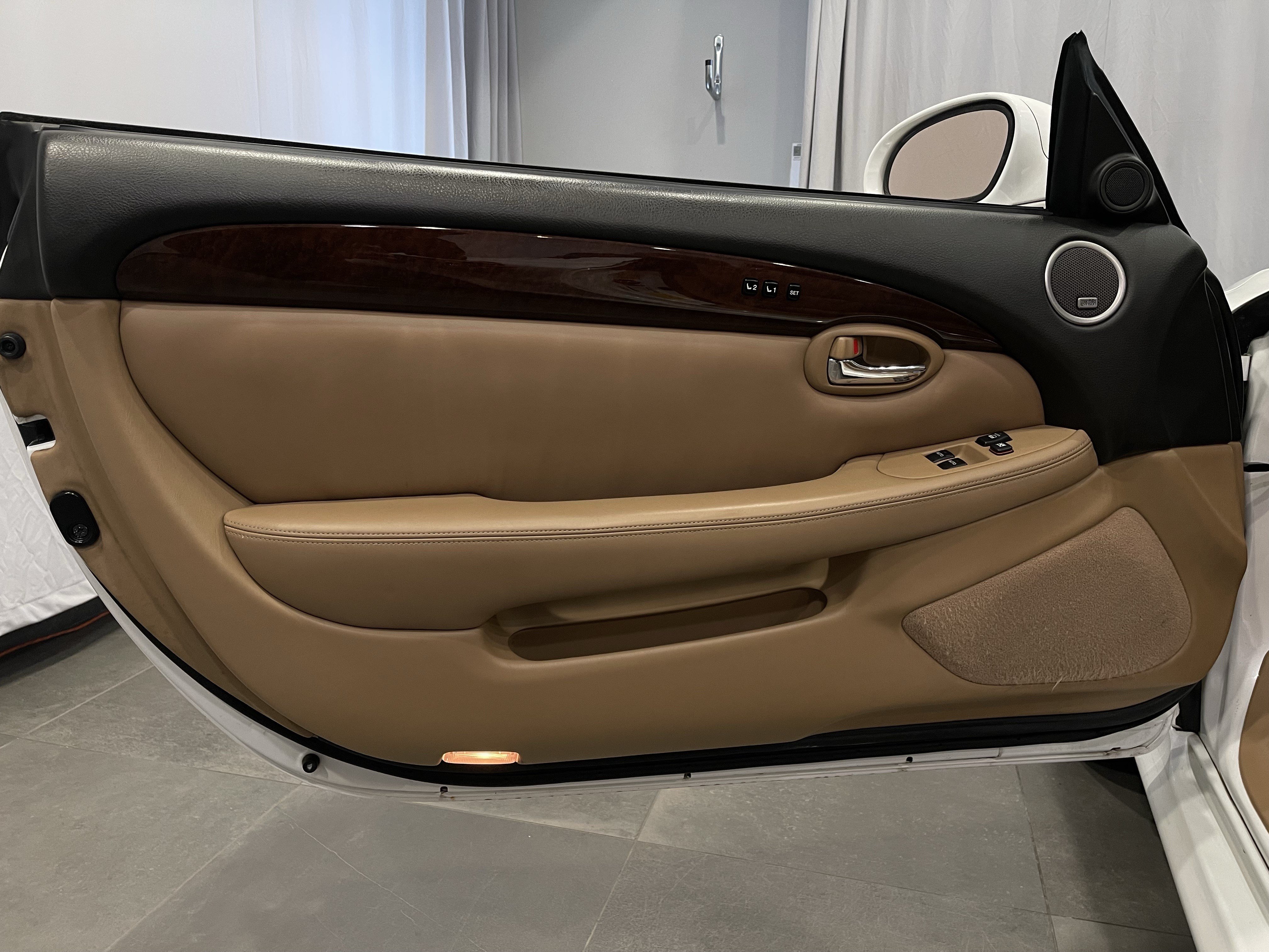 Used 2008 Lexus SC 430 Convertible RWD image 12