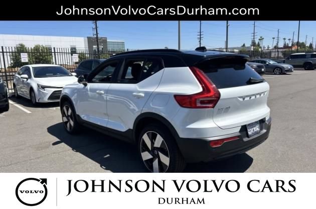 Used 2023 Volvo XC40 Recharge Ultimate w/ Protection Package Premier AWD/4WD image 4