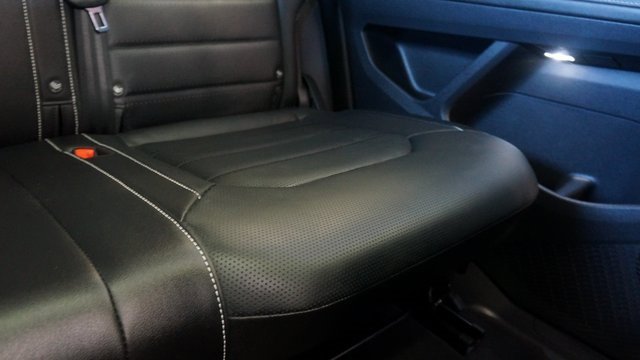 Certified 2025 Volkswagen Atlas SEL image 65