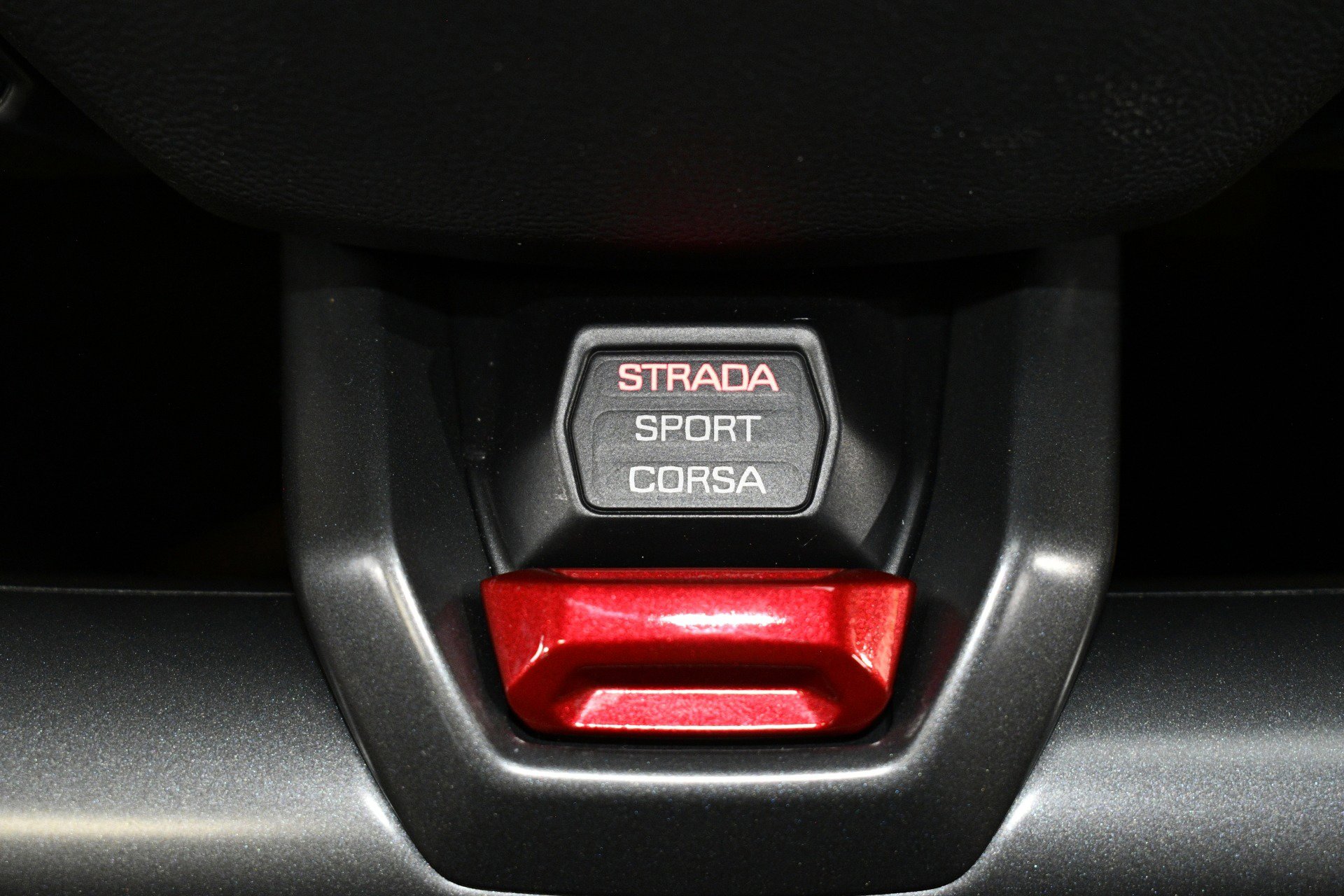 Used 2018 Lamborghini Huracan LP 580-2 image 32