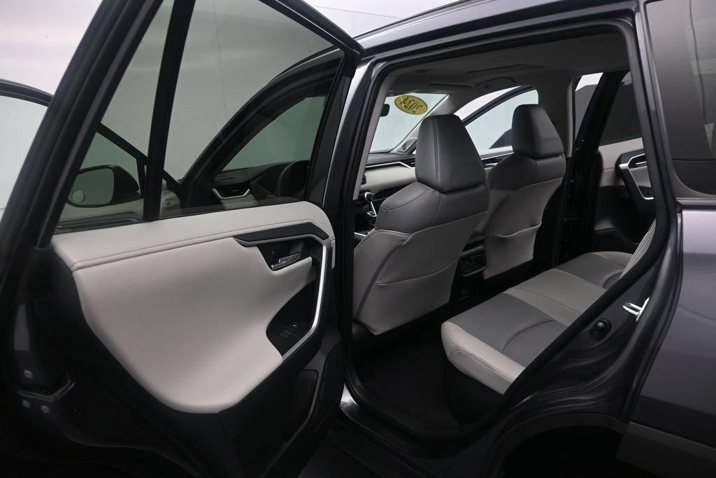 Used 2024 Toyota RAV4 Limited w/ Advanced Technology Package AWD/4WD image 13